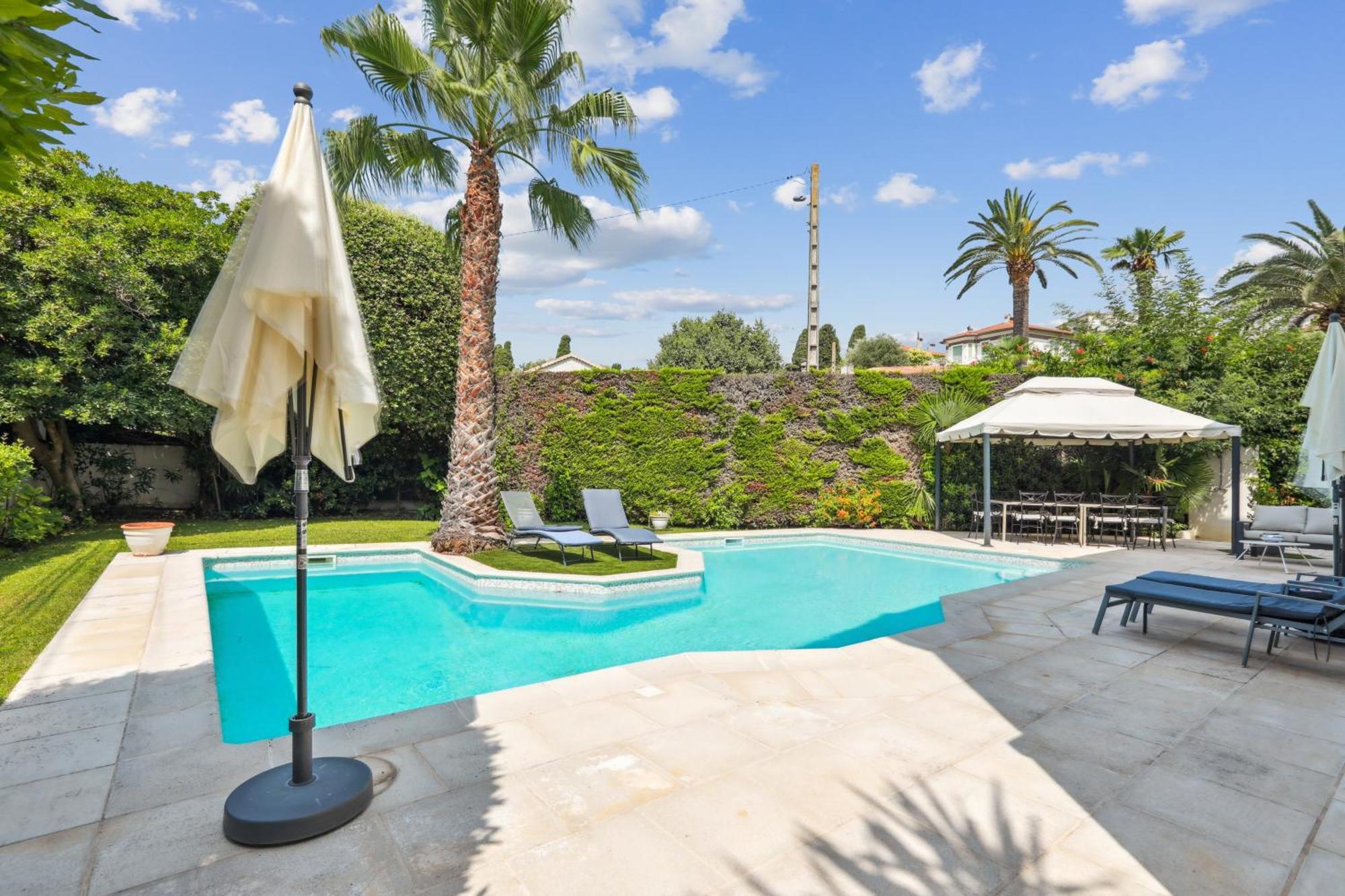 Luxe 4 -