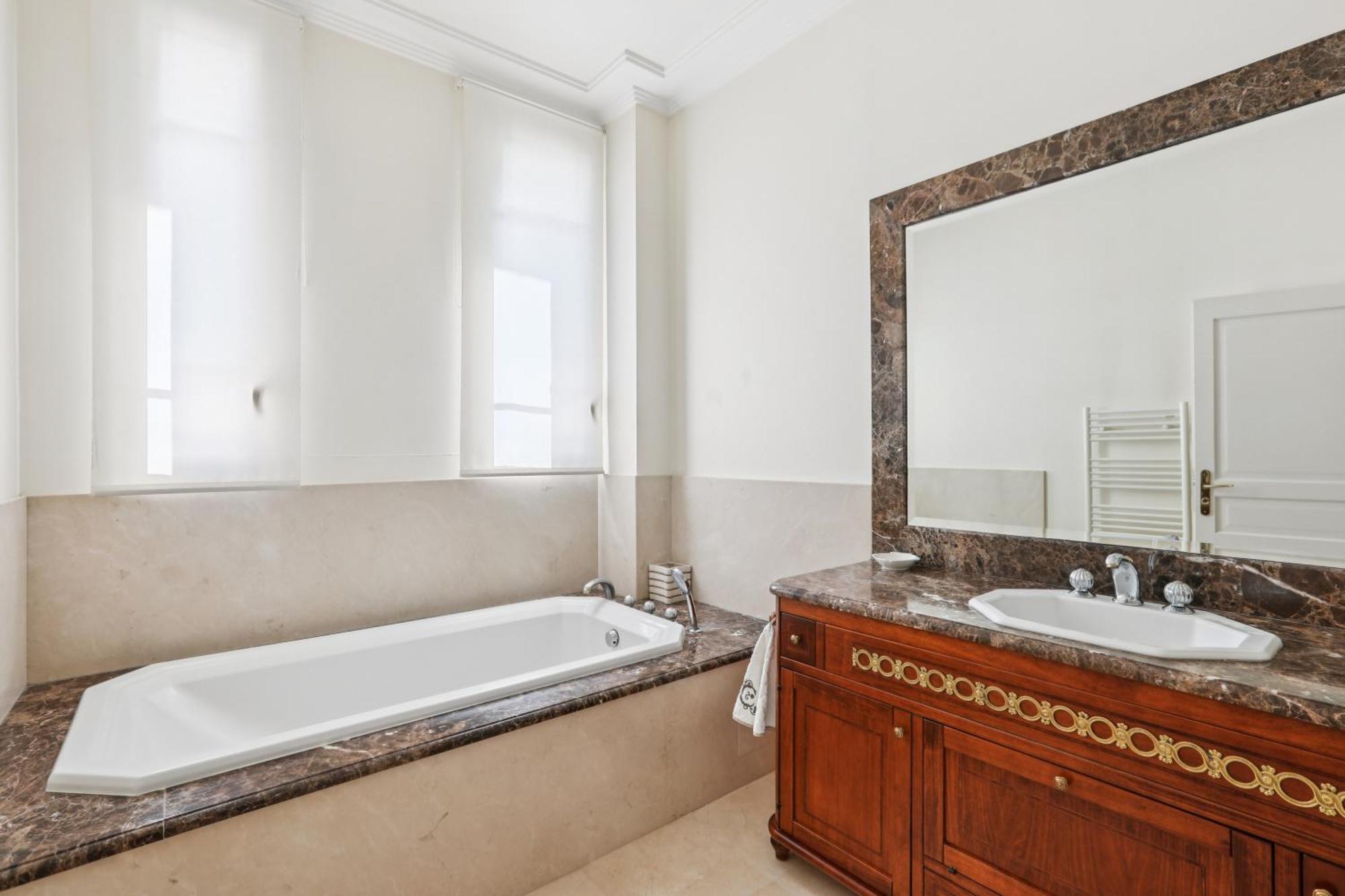 Luxe 4 - Villa Cannes